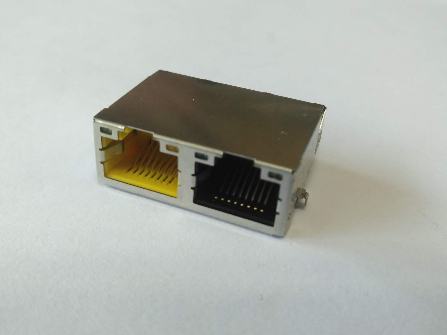 RJ45 1X2 Tab Up with LED Sinking plate type SMT